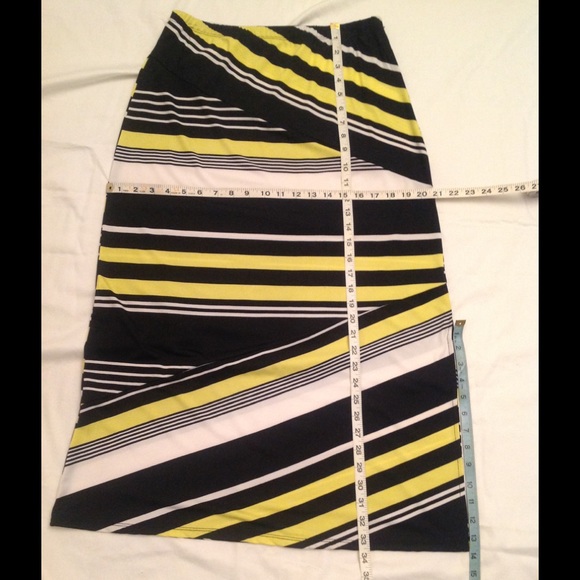 Notations skirt - Picture 4 of 4